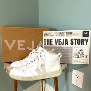 Veja V-15 Leather Extra White Natural Casual High Top Lifestyle Shoes- US Size 7